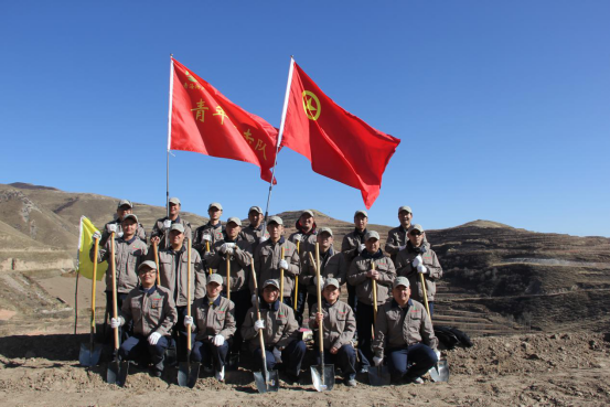 有一種奉獻(xiàn)叫“五四精神”，有一種擔(dān)當(dāng)叫“青年突擊隊(duì)”